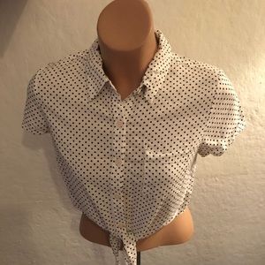 white & blue polka dot button down crop top sz s